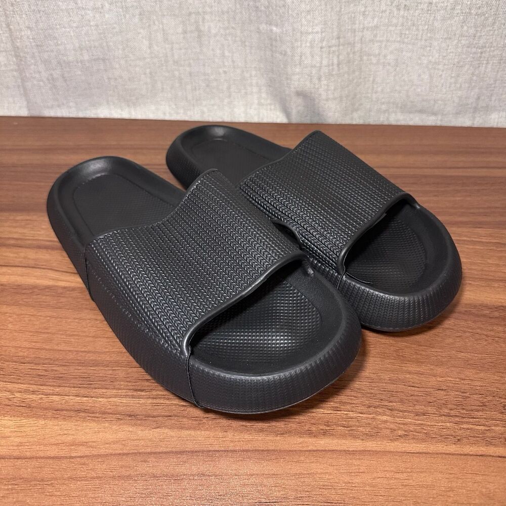 Unisex Black Sandals Men’s Size 7.5-8, Women’s Size 9.5-10